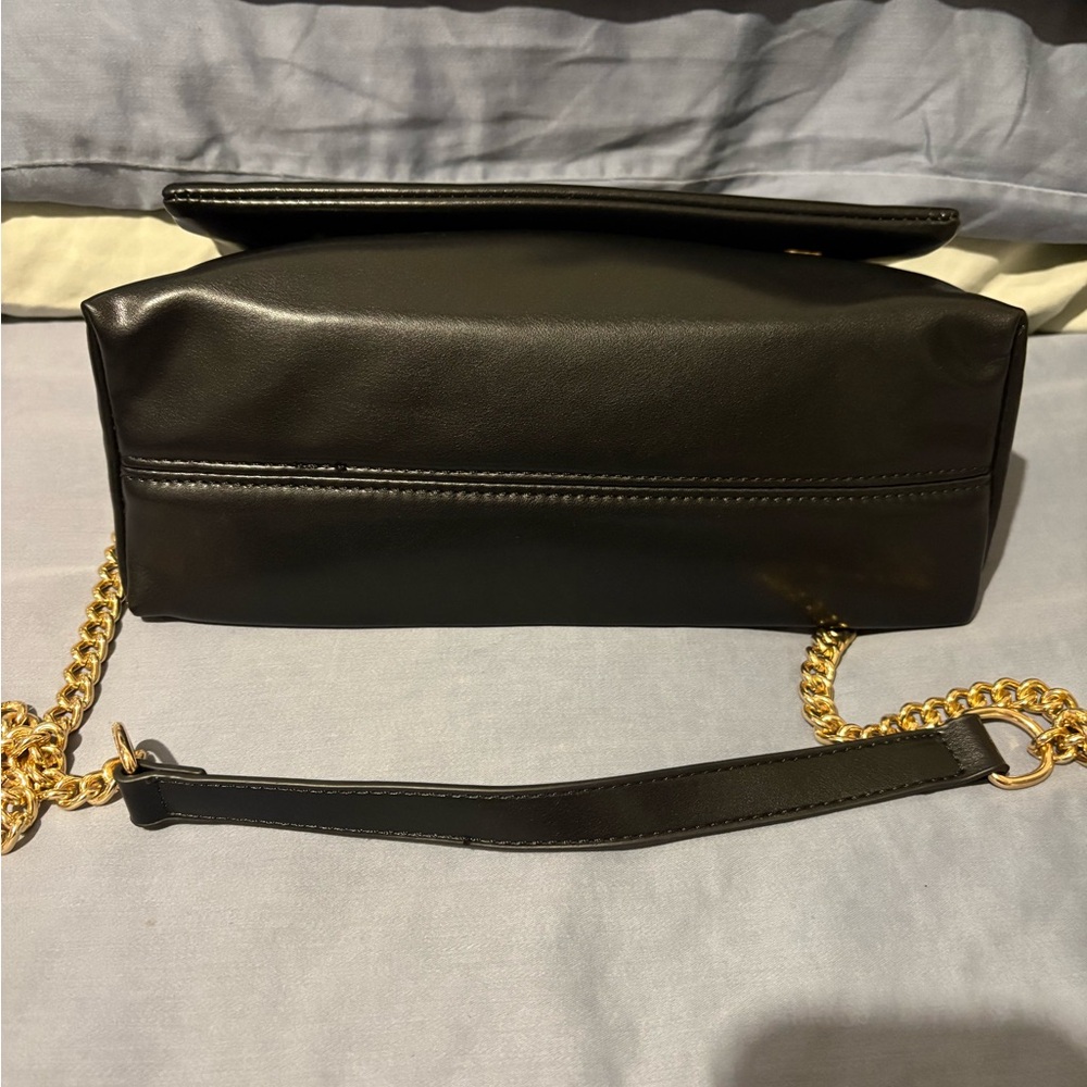 Black London Fog Chain Strap Shoulder Bag - Picture 6 of 6